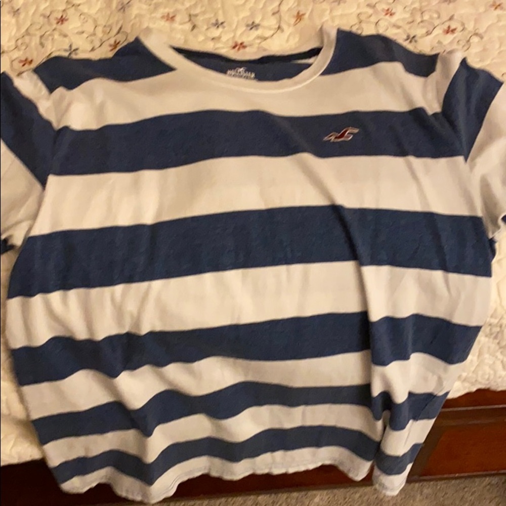 Men’s Hollister t shirt, size S